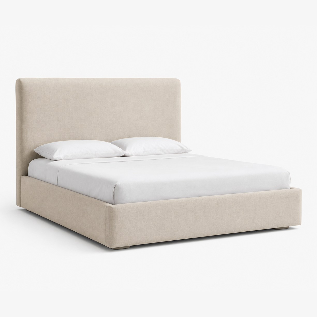 Cama Noa estofada com cabeceira ampla e design minimalista produzida em Portugal pela VILLA Interiores