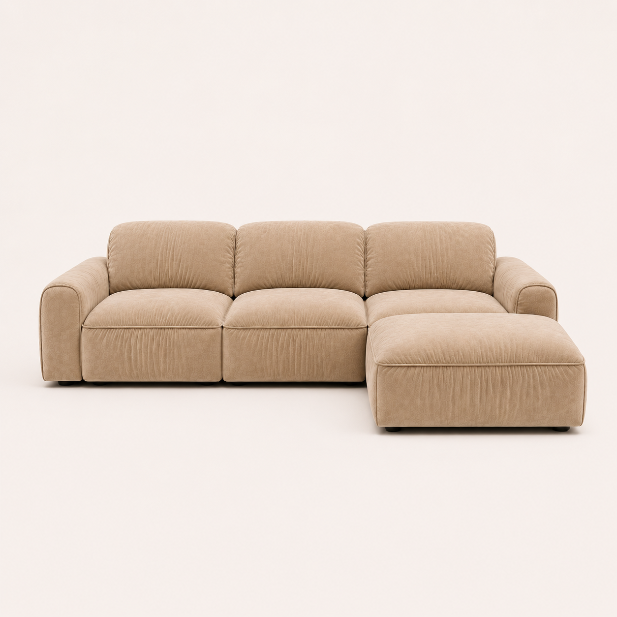 Sofá Salvador modular com chaise longue em tecido bege claro da VILLA Interiores